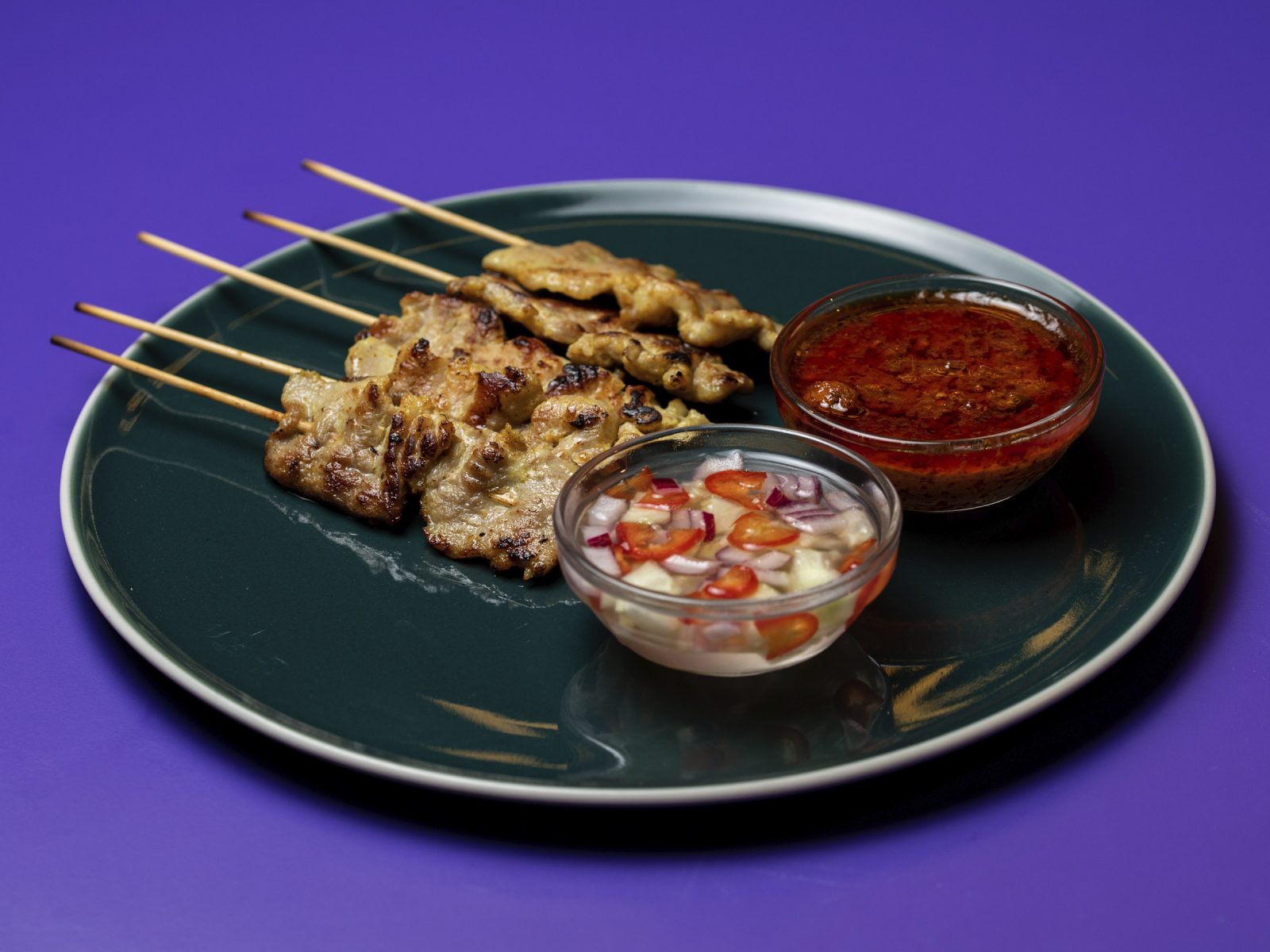 pork-satay-with-thai-spices-and-peanut-sauce-kindii-baan-thai